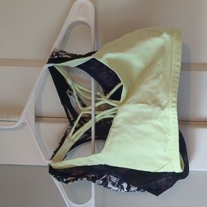 Lululemon Free to be Zen bra bundle